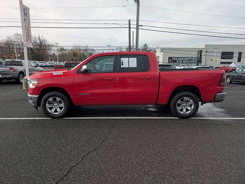 Used 2024 RAM 1500 Laramie AWD/4WD image 7
