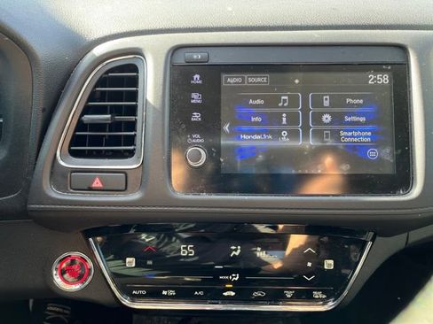 Used 2020 Honda HR-V EX image 8