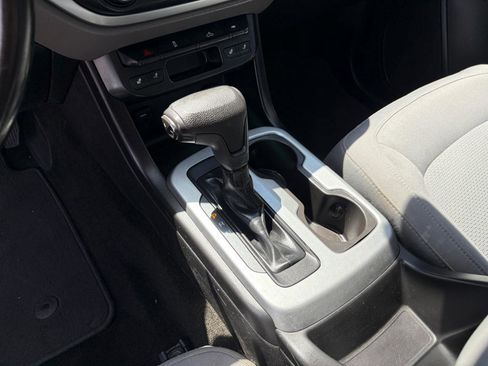 Used 2018 Chevrolet Colorado LT w/ LT Convenience Package image 21