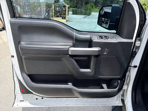 Used 2018 Ford F150 XLT w/ Equipment Group 302A Luxury AWD/4WD image 15