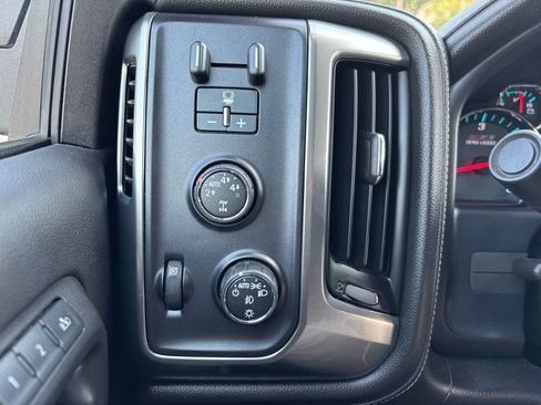Used 2016 Chevrolet Silverado 1500 LTZ Z71 w/ LTZ Plus Package AWD/4WD image 38