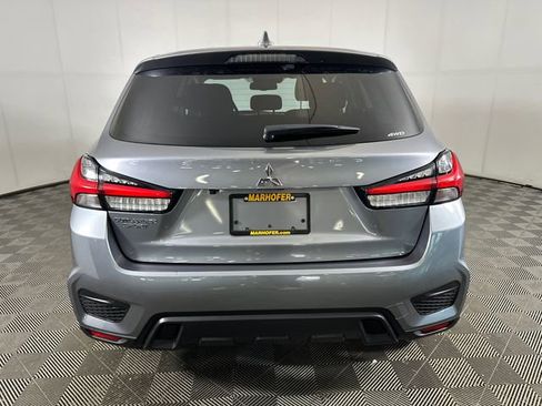 Used 2025 Mitsubishi Outlander Sport ES AWD/4WD image 3