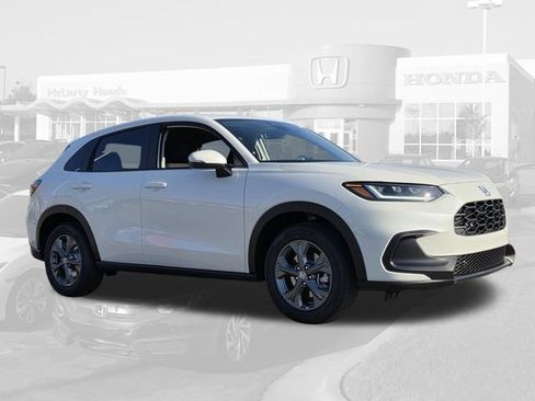 New 2026 Honda HR-V LX image 5