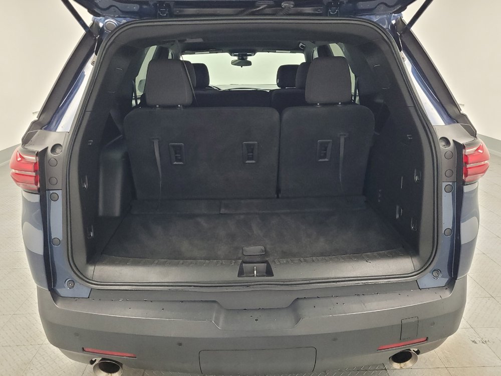 Used 2023 Chevrolet Traverse LT FWD image 29