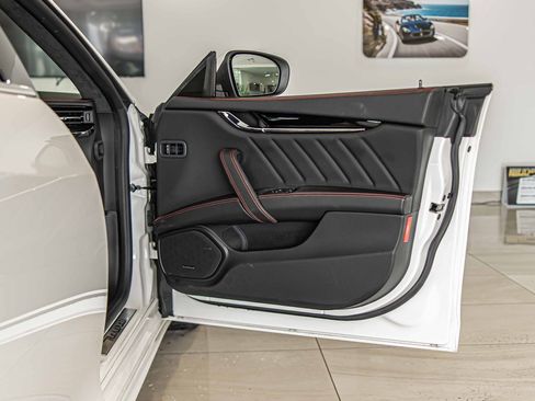 Used 2023 Maserati Quattroporte Modena Q4 image 44