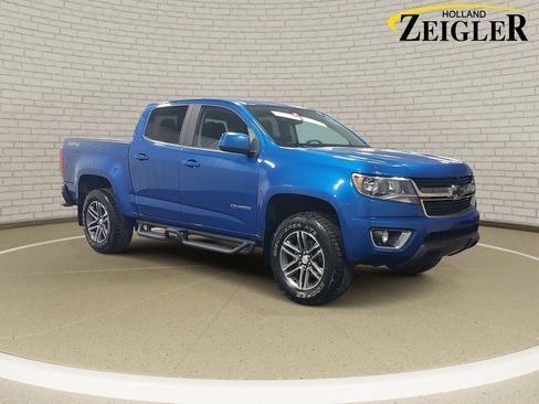 Used 2019 Chevrolet Colorado LT w/ LPO, Premium Interior Package image 3