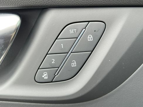 New 2026 Buick Enclave Preferred w/ Power Package image 17