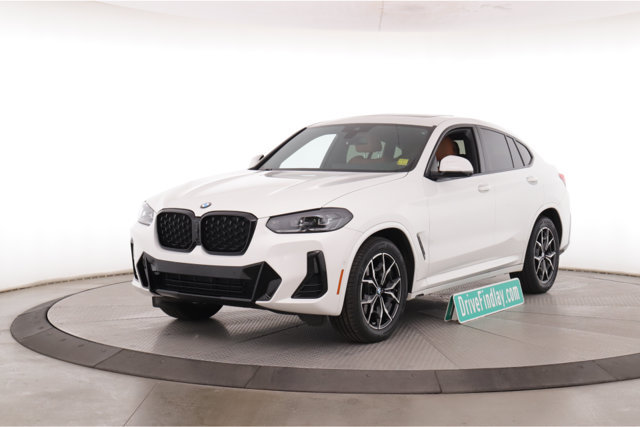 Used 2023 BMW X4 xDrive30i w/ M Sport Package AWD/4WD image 10