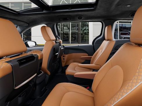 New 2026 Chrysler Pacifica Pinnacle AWD/4WD image 23