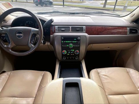 Used 2012 GMC Yukon SLE w/ Convenience Package image 14