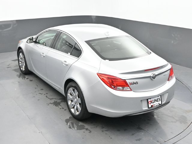 Used 2012 Buick Regal Leather FWD image 39