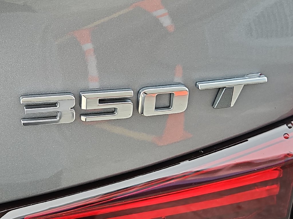 Certified 2024 Cadillac XT4 Premium Luxury FWD image 25