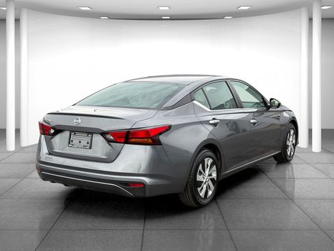 Used 2022 Nissan Altima 2.5 S image 7