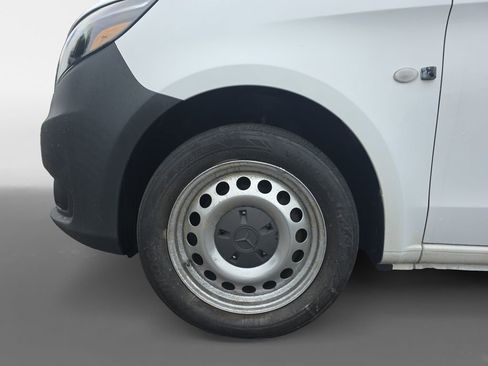 Used 2019 Mercedes-Benz Metris image 13