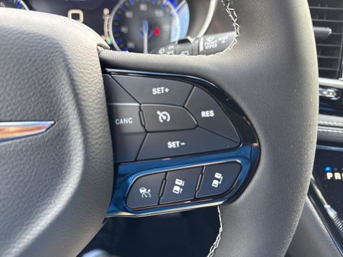 New 2026 Chrysler Pacifica Select w/ S Appearance Package image 19