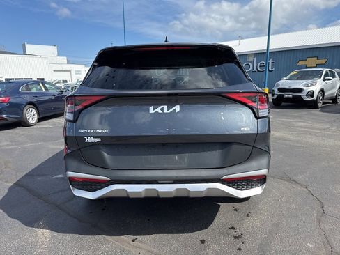 Used 2023 Kia Sportage LX image 6