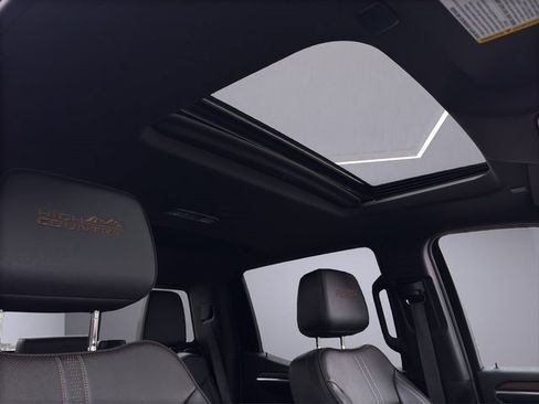 Used 2024 Chevrolet Silverado 1500 High Country w/ High Country Premium Package image 23