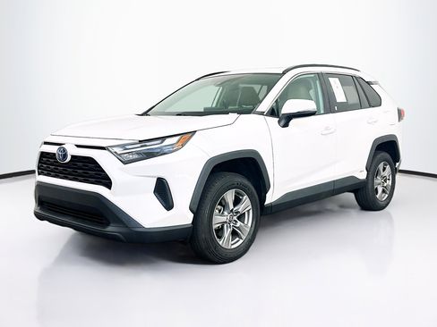 Used 2023 Toyota RAV4 XLE w/ Convenience Package AWD/4WD image 3