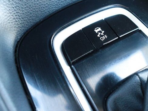 Used 2023 Toyota Corolla LE FWD image 18