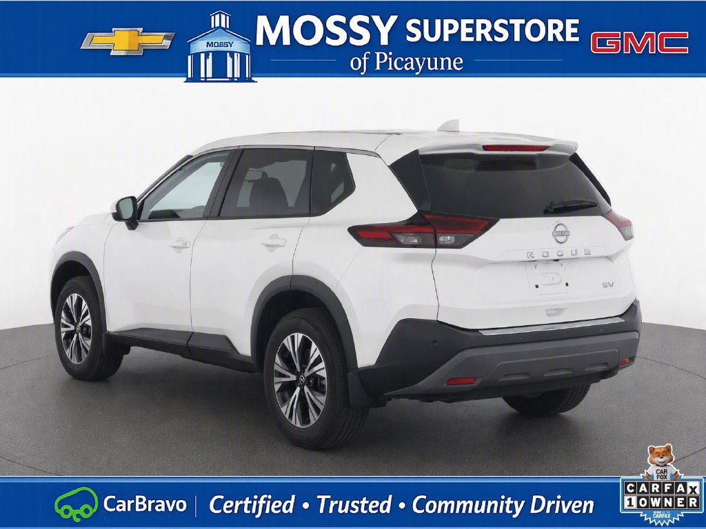 Certified 2023 Nissan Rogue SV FWD image 4