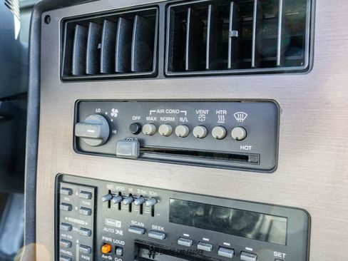 Used 1986 Pontiac Fiero GT image 83