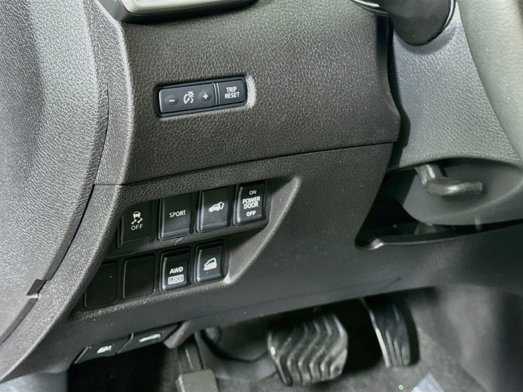 Used 2014 Nissan Rogue SL AWD/4WD image 20