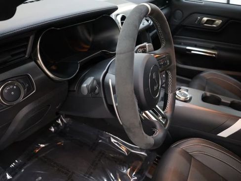 Used 2022 Ford Mustang Shelby GT500 w/ Technology Package image 83