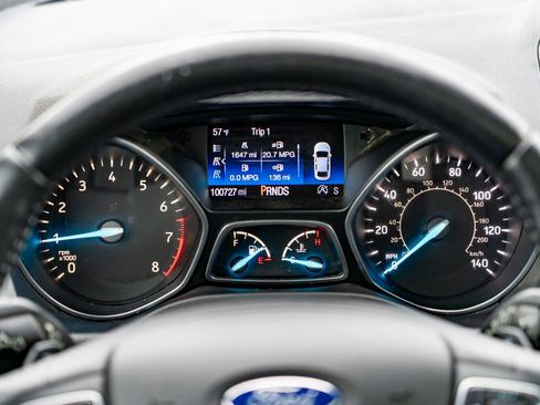 Used 2017 Ford Escape SE w/ Equipment Group 201A image 18