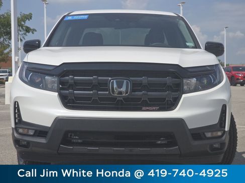 Certified 2025 Honda Ridgeline Sport image 11