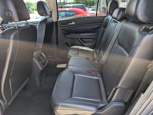 Used 2018 Volkswagen Atlas SE FWD image 34