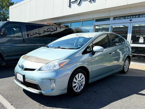 Used 2013 Toyota Prius Prime Plug-In Hybrid FWD image 3