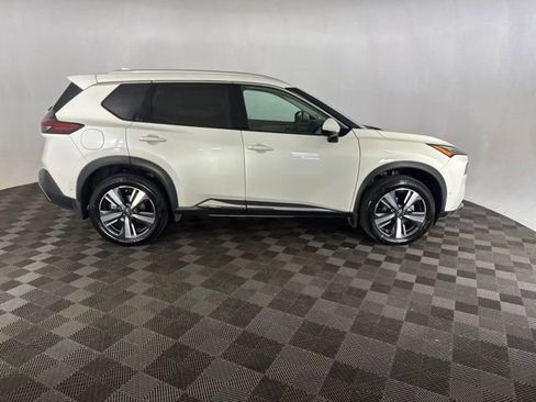 Certified 2022 Nissan Rogue SL w/ SL Premium Package AWD/4WD image 4