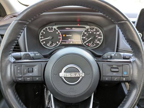 Used 2023 Nissan Rogue SV w/ SV Premium B Package image 28