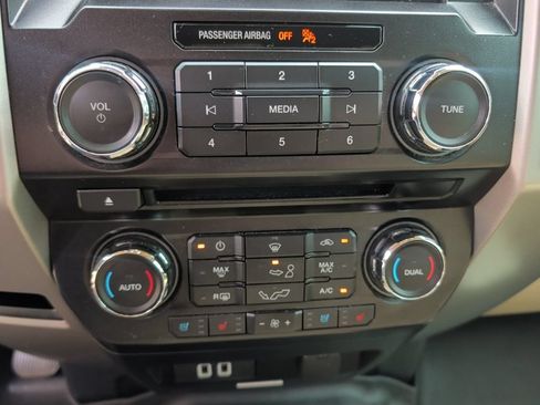 Used 2017 Ford F150 Lariat AWD/4WD image 15