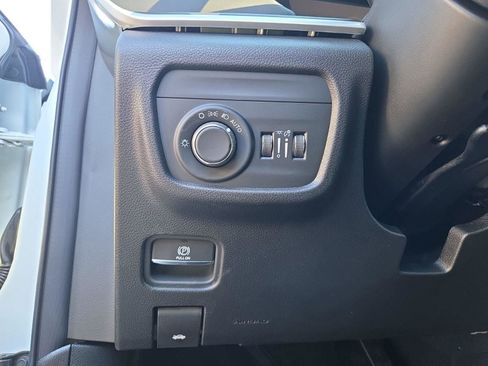 New 2025 Jeep Grand Cherokee L Laredo w/ Luxury Tech Group I image 16