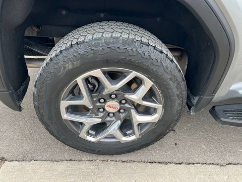 Used 2023 GMC Sierra 1500 SLT w/ SLT Premium Package image 11