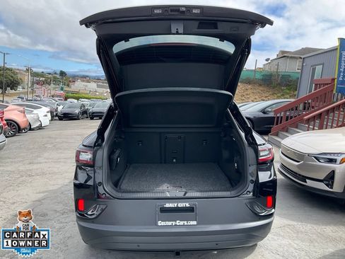 Used 2023 Volkswagen ID.4 Pro S AWD/4WD image 9