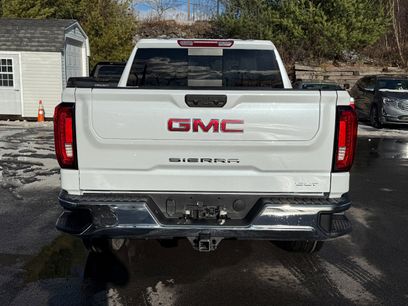 New 2026 GMC Sierra 1500 SLT w/ SLT Premium Package