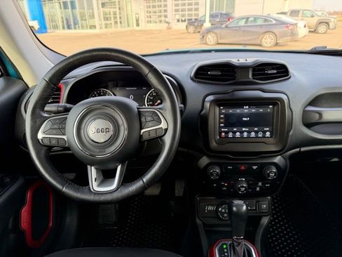 Used 2020 Jeep Renegade Trailhawk w/ Cold Weather Group image 29