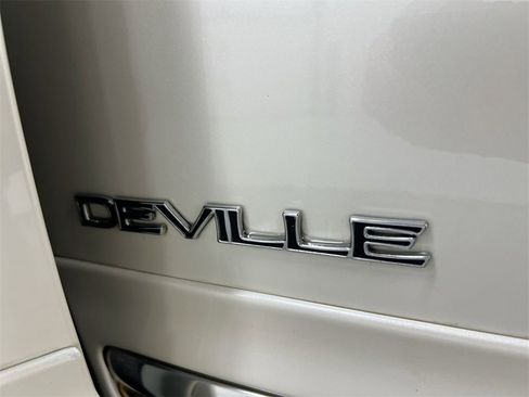 Used 1999 Cadillac De Ville D'Elegance image 24