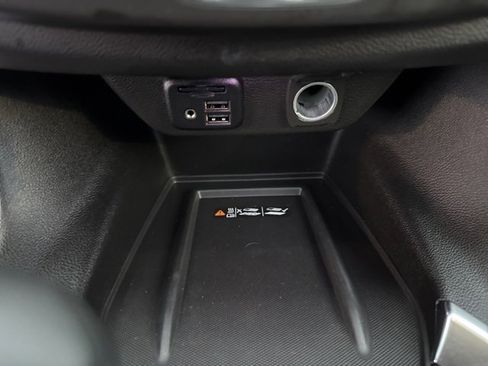 Used 2024 Chevrolet Traverse High Country image 27