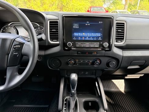 Certified 2024 Nissan Frontier SV RWD image 18