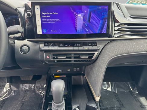 Certified 2025 Toyota Camry XLE FWD image 15
