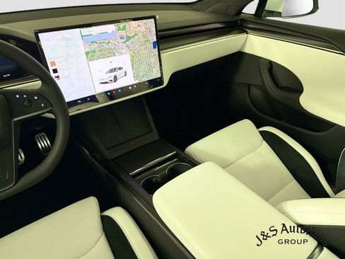 Used 2026 Tesla Model S Plaid AWD/4WD image 31