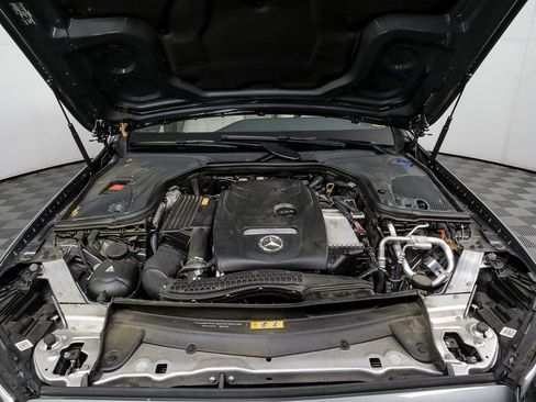 Used 2017 Mercedes-Benz E 300 image 35