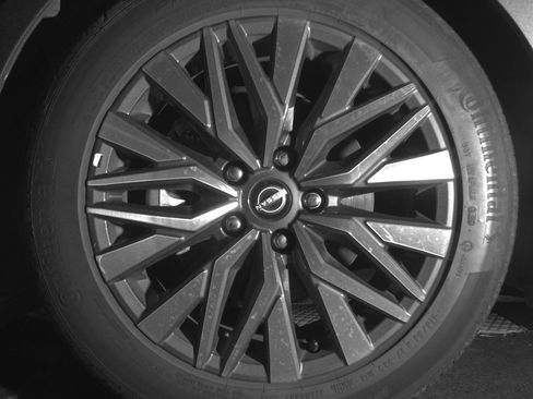 Used 2025 Nissan Altima 2.5 SV image 12