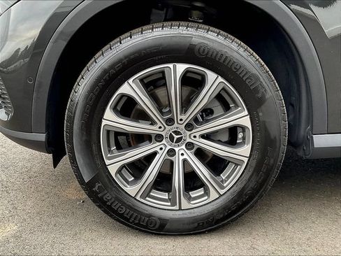 Used 2026 Mercedes-Benz GLC 300 4MATIC image 36