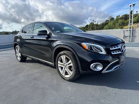 Used 2020 Mercedes-Benz GLA 250 4MATIC image 3