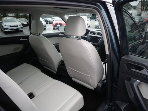 Used 2019 Volkswagen Tiguan SE image 22