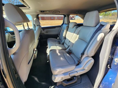 Used 2018 Honda Odyssey EX-L image 17